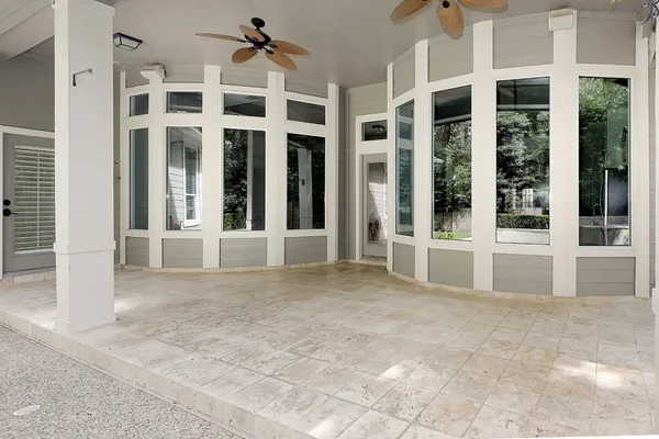 $6,500 | 122 West Lansdowne Circle, The Woodlands, TX 77382