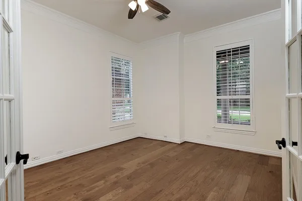 $6,500 | 122 West Lansdowne Circle, The Woodlands, TX 77382