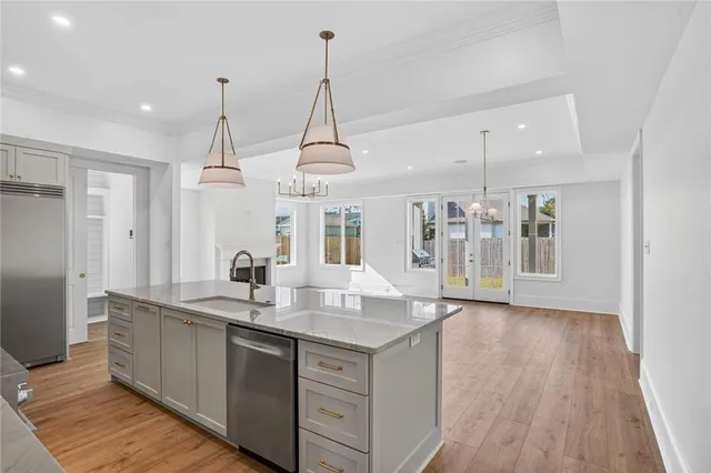 $999,500 | 270 Garden Road, River Ridge, LA 70123