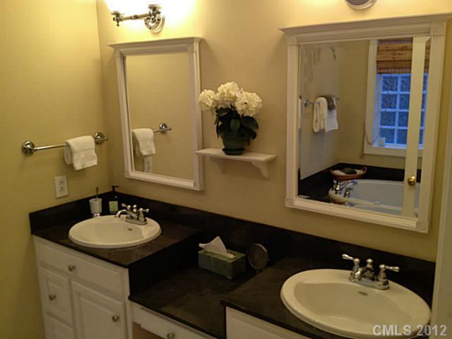 37757 Timber Ridge Lane, Unit 35 New London, NC 28127 - Photo 12 of 16 Gallery Image 12