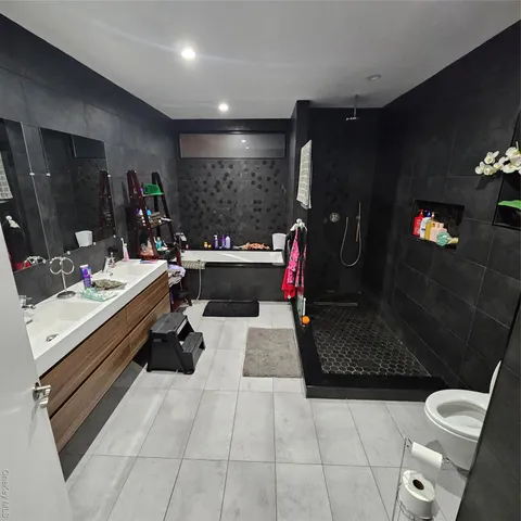 $1,200,000 | 265 Summit Avenue, Fleetwood, NY 10552