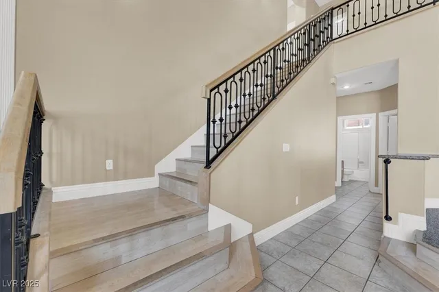 $2,424 | 10672 Blue Nile Court, Las Vegas, NV 89144