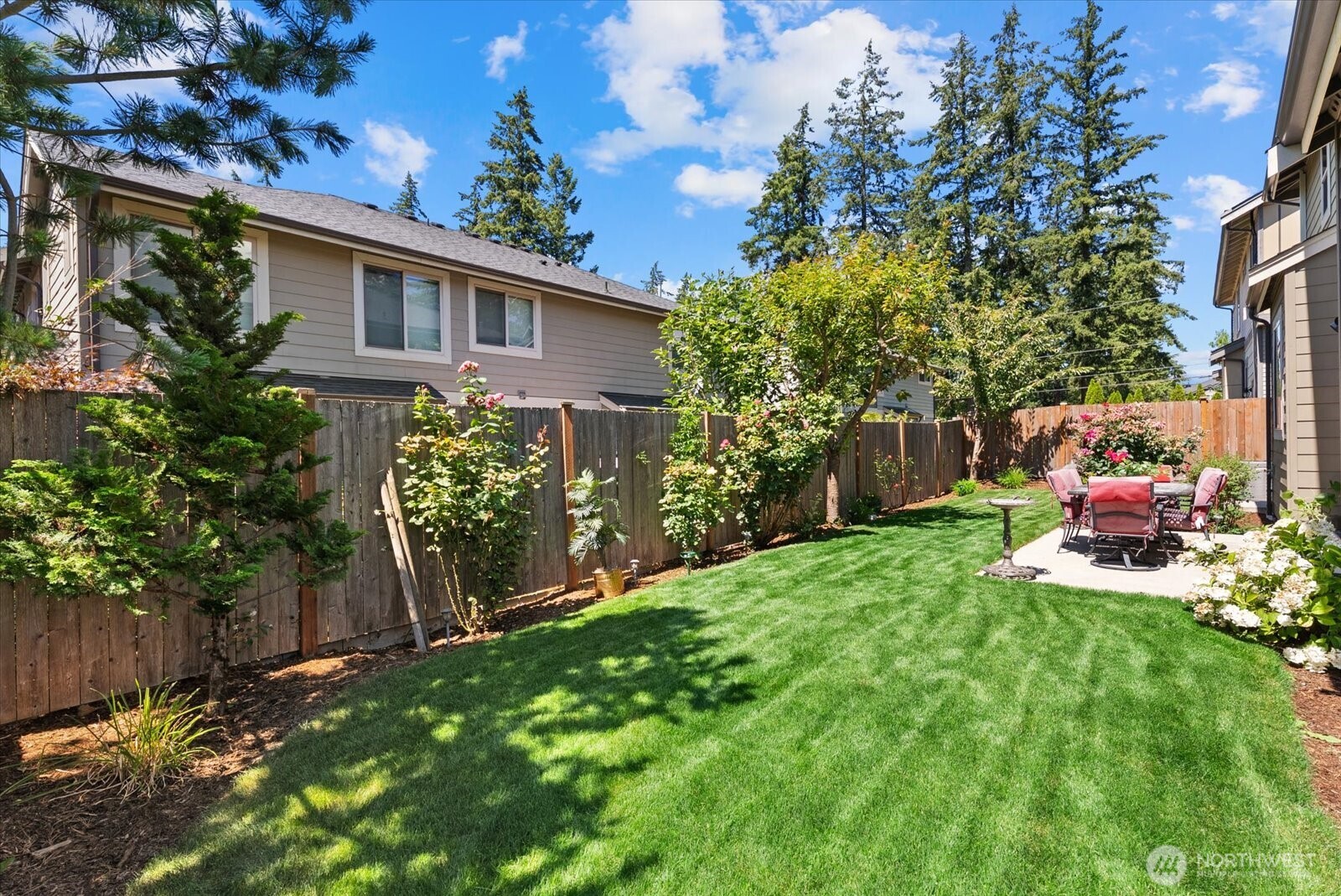 3527 Northeast 7th Street Renton, WA 98056 - Photo 7 of 33