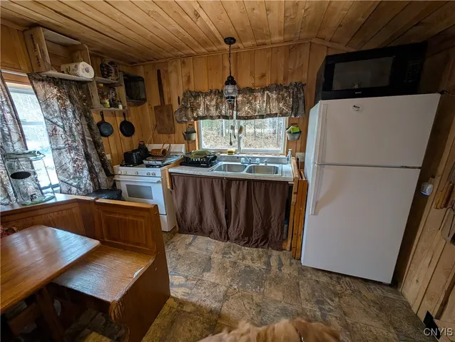 $69,900 | 6 Shaw Road, Edwards, NY 13635