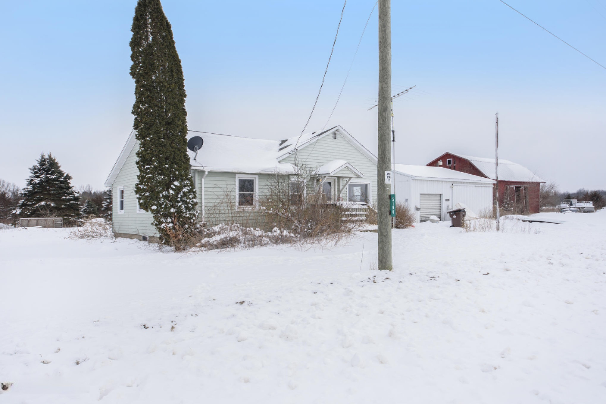 3190 Fleck Road Northeast Edmore, MI 48829 - Photo 5 of 23 _DSC1023