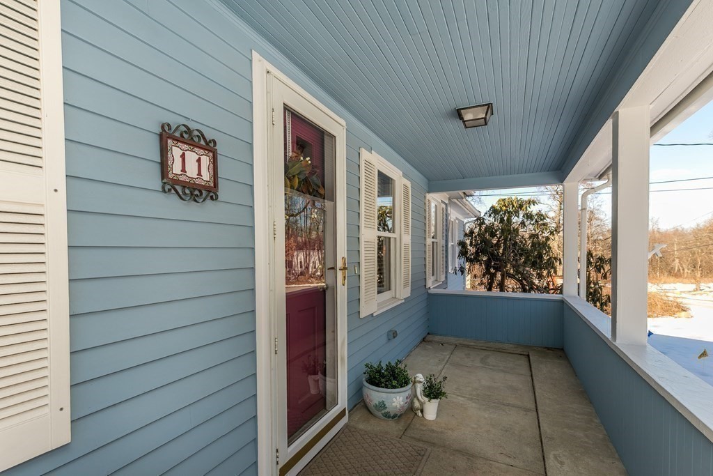 11 Chamberlain Road Westford, MA 01886 - Photo 3 of 29 Gallery Image 3