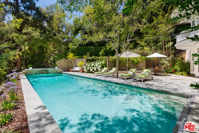 $18,695,000 | 2041 Mandeville Canyon Road, Los Angeles, CA 90049