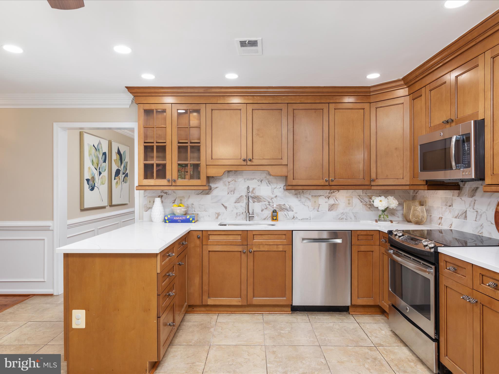 6615 White Post Road Centreville, VA 20121 - Photo 18 of 50 2E6A0675_6615 White Post Rd - Absolute Altitude -6