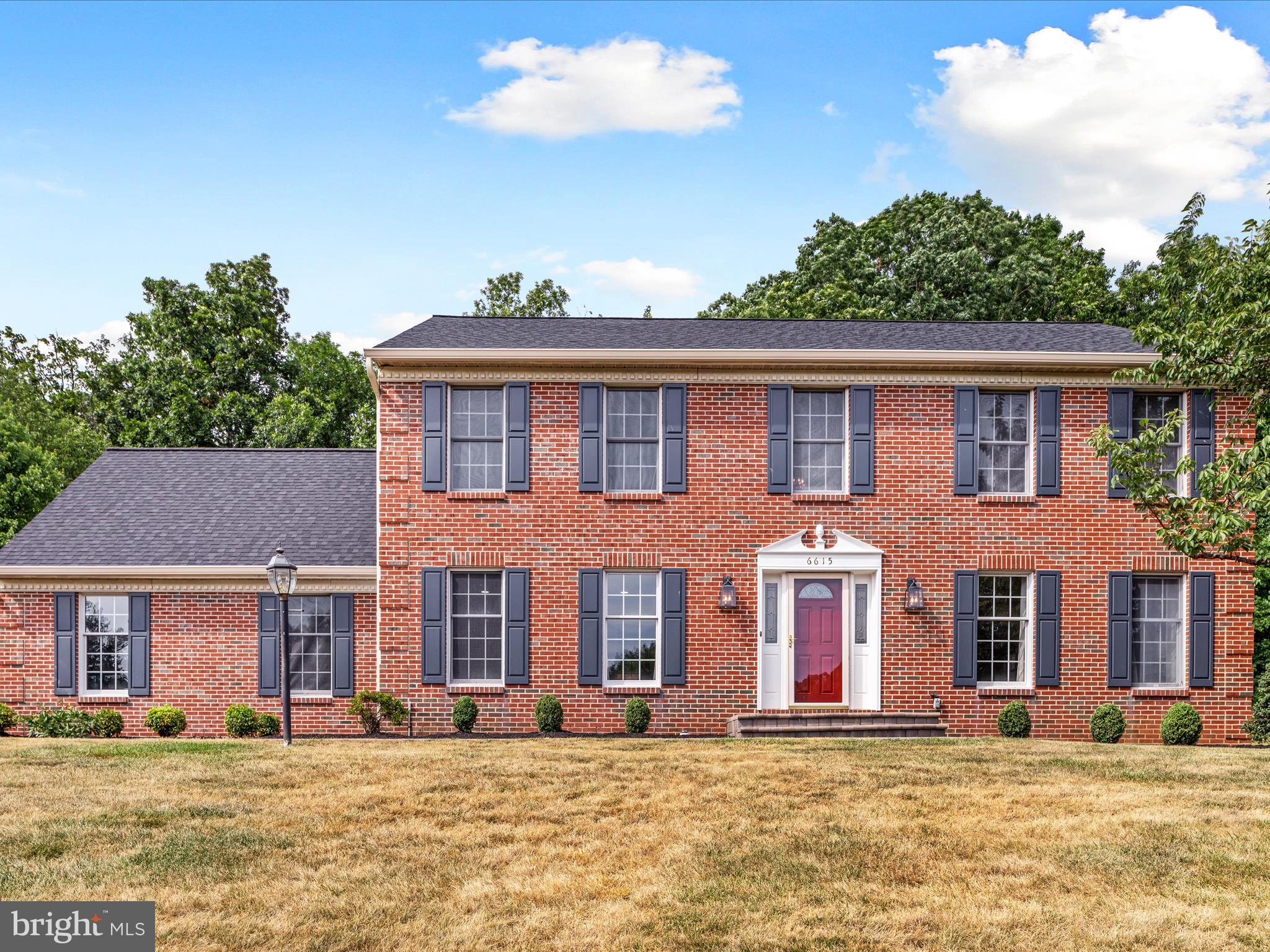 6615 White Post Road Centreville, VA 20121 - Photo 2 of 50 2E6A0773_6615 White Post Rd - Absolute Altitude -6