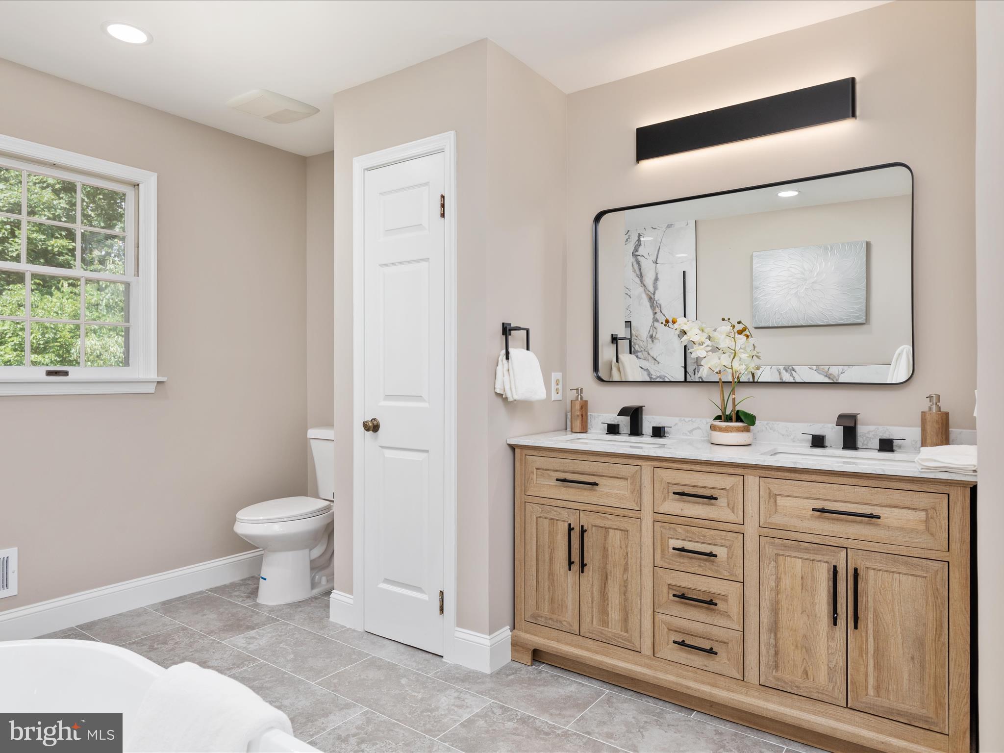 6615 White Post Road Centreville, VA 20121 - Photo 27 of 50 2E6A0571_6615 White Post Rd - Absolute Altitude -6