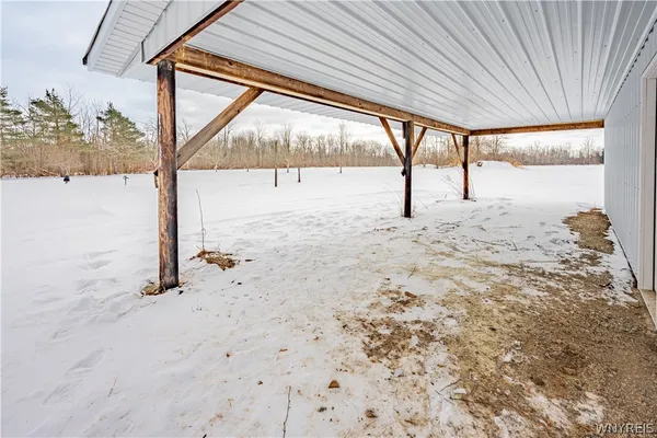 $389,000 | 9464 Som Hartland Townline Road, Barker, NY 14012