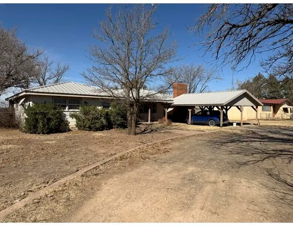 $144,700 | 2786 Highway 385, Dimmitt, TX 79027