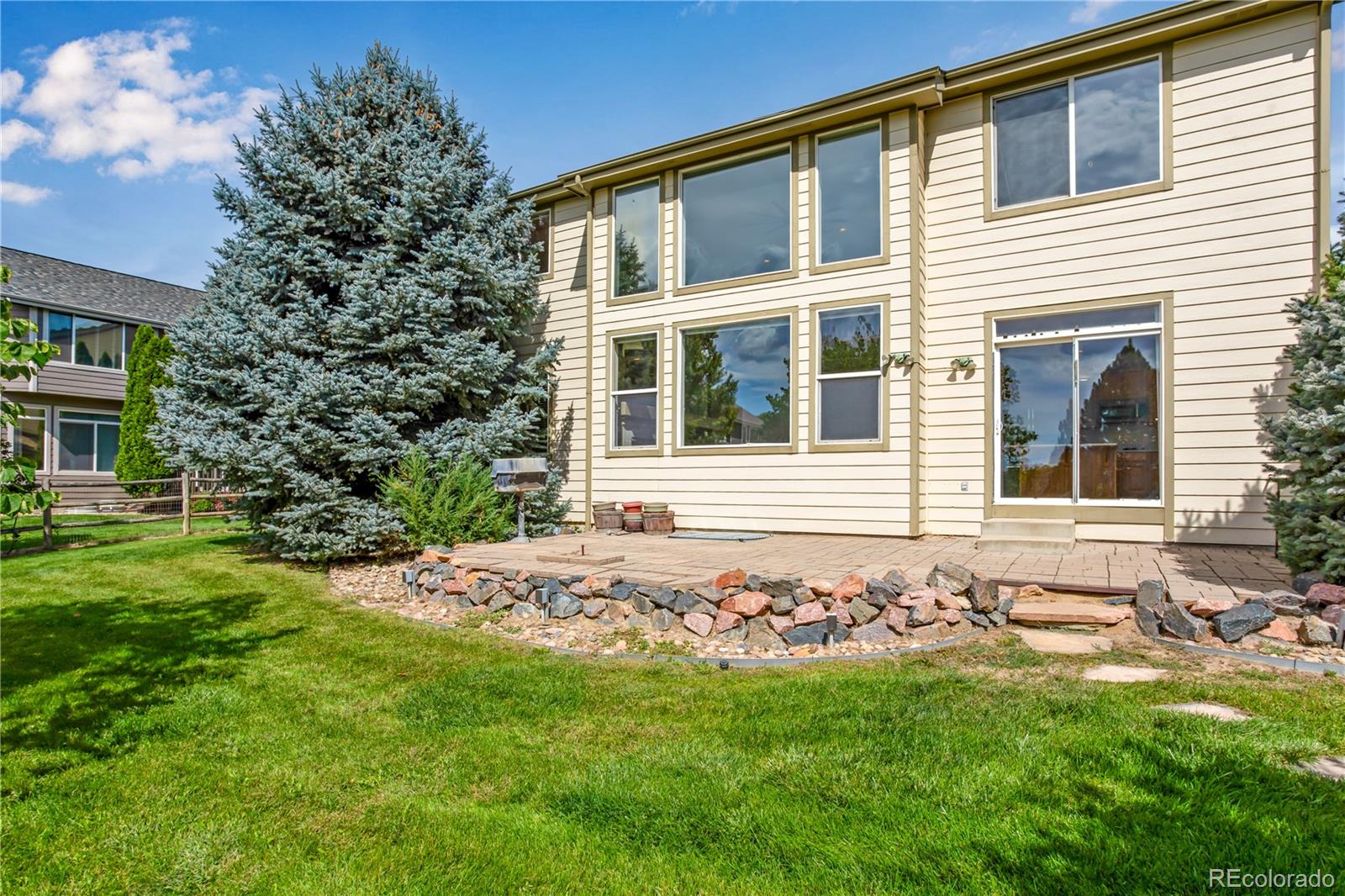 2692 Pearl Howlett Road Longmont, CO 80504 - Photo 3 of 25 Gallery Image 3