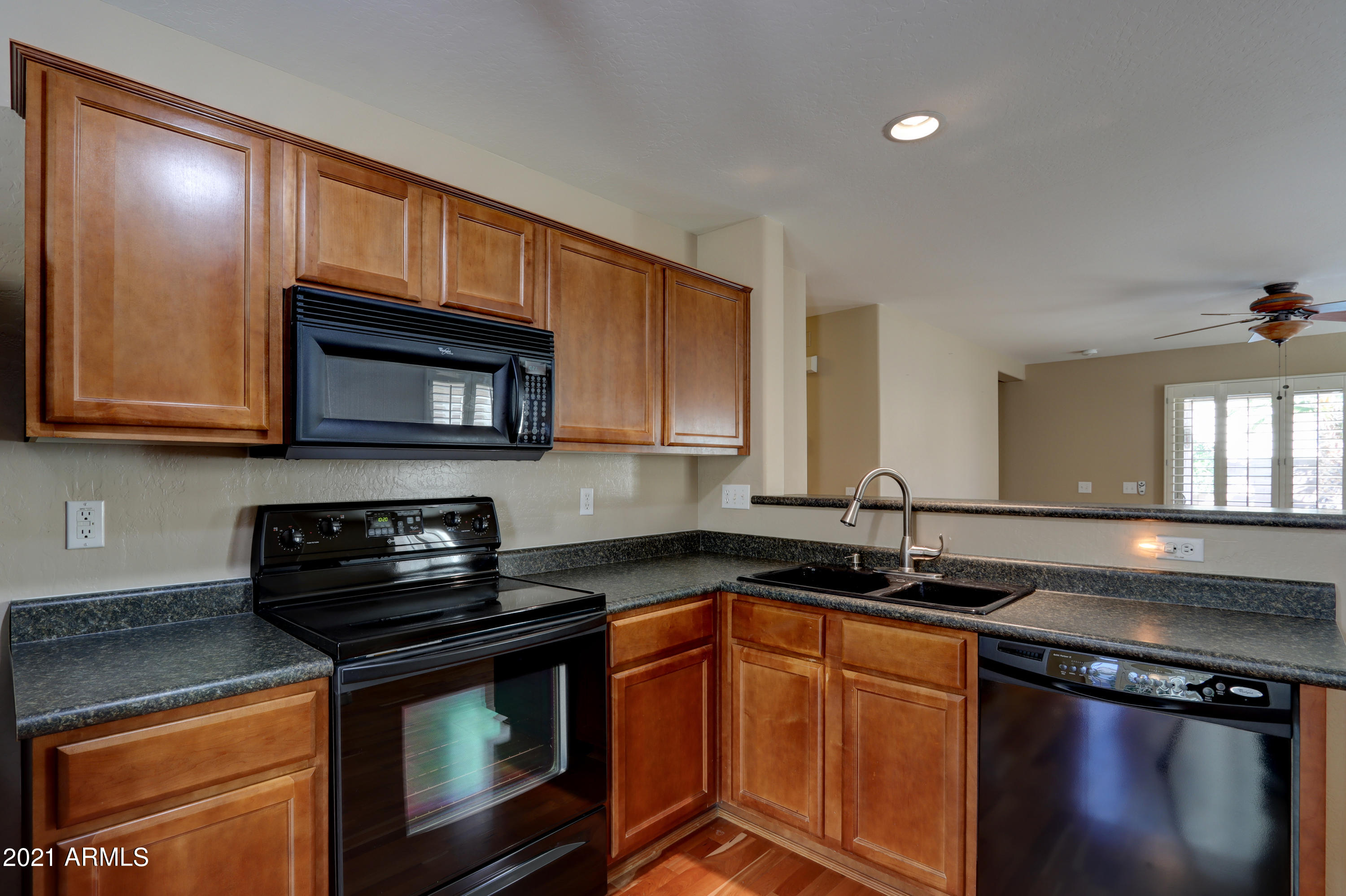 44960 Miramar Road Maricopa, AZ 85139 - Photo 13 of 32 13