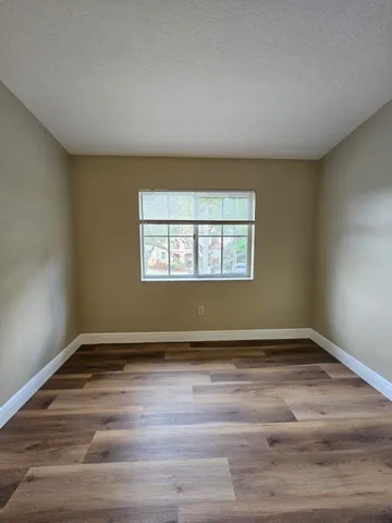 $2,000 | 3490 Briar Bay Boulevard, Unit 206, West Palm Beach, FL 33411