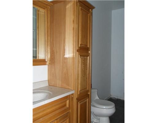 20 Pleasant Street Westerly, RI 02891 - Photo 3 of 7 Bathroom. Sample Bathroom
