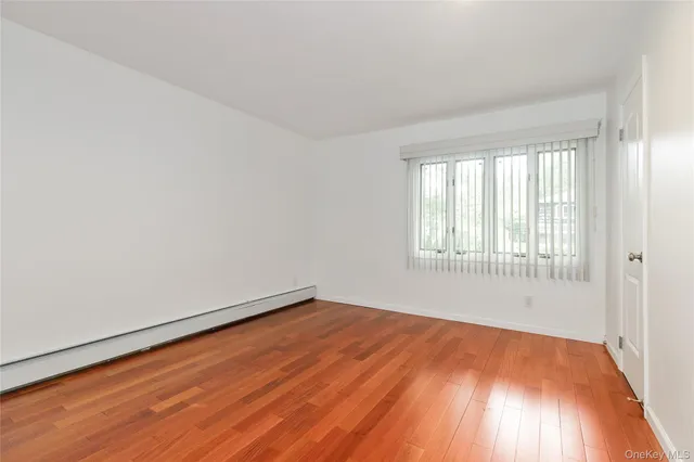 $1,758,000 | 43 Elm Street, Great Neck, NY 11021