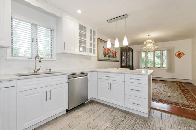 $1,758,000 | 43 Elm Street, Great Neck, NY 11021