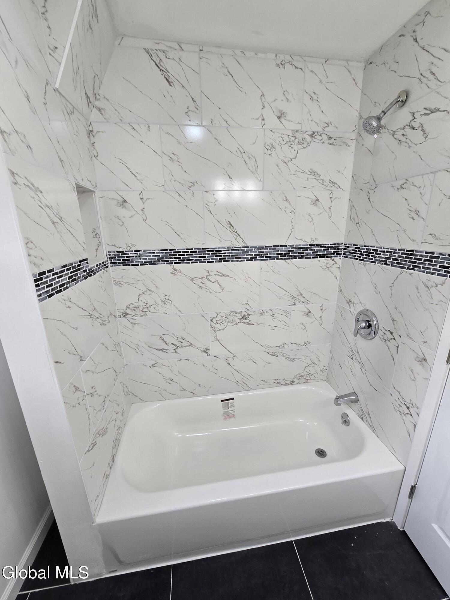 6 Elbert Street Schenectady, NY 12304 - Photo 11 of 22 20250922_173432