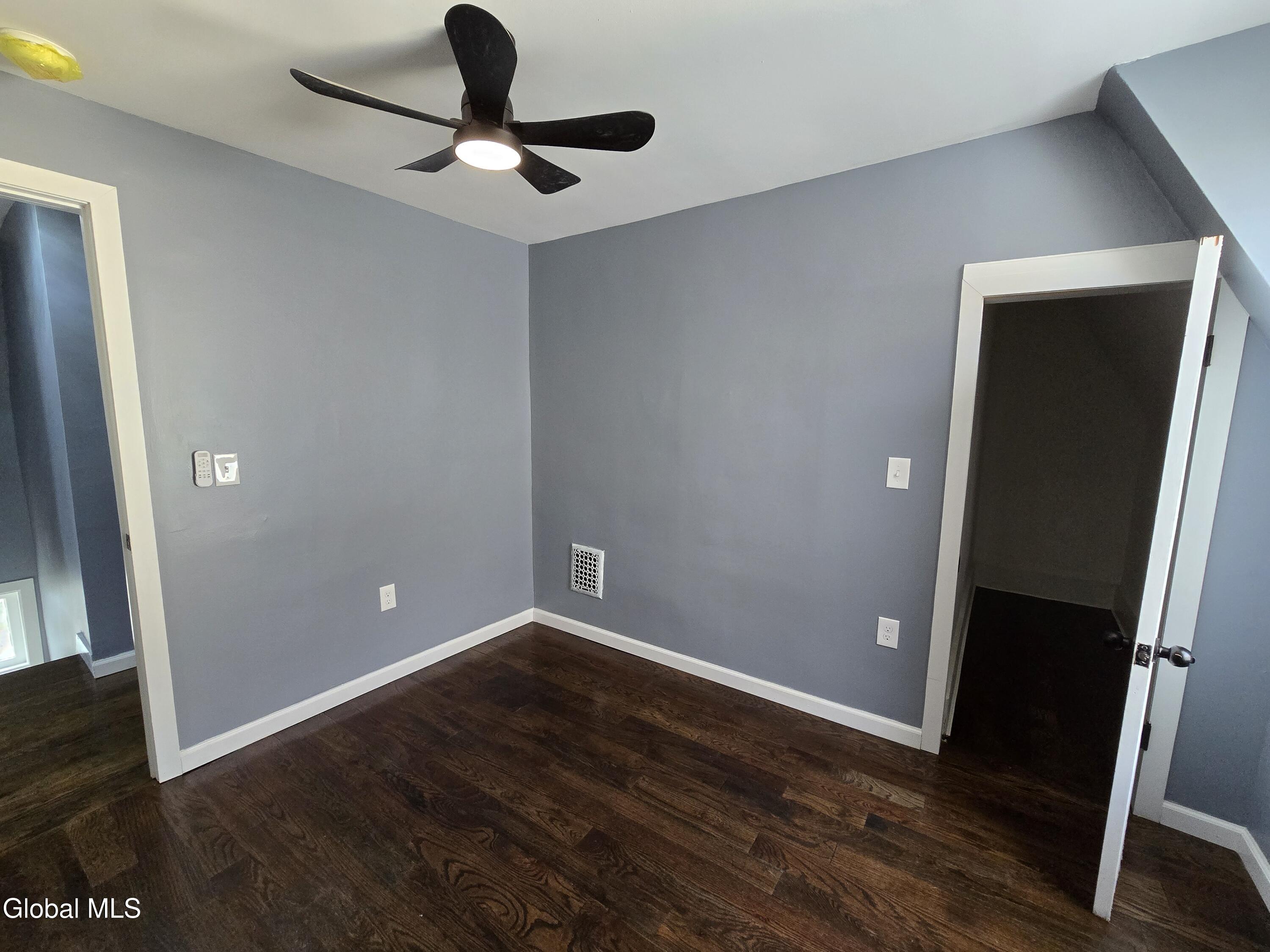 6 Elbert Street Schenectady, NY 12304 - Photo 17 of 22 20250922_173347