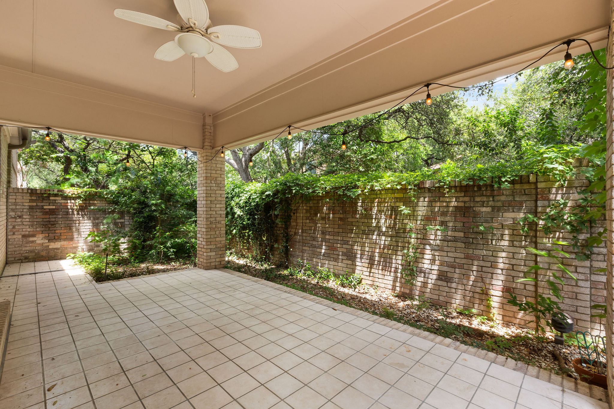 2834 Montebello Road, Unit B11 Austin, TX 78746 - Photo 36 of 39