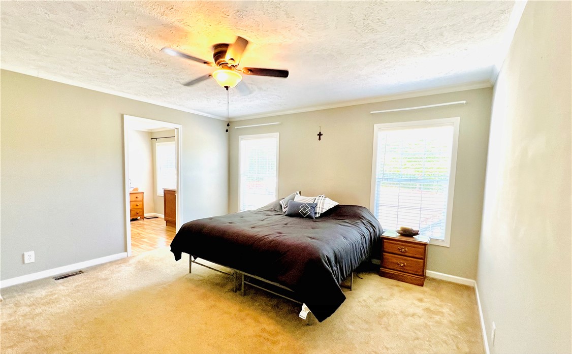 401 Gentry Road Seneca, SC 29678 - Photo 4 of 22 Gallery Image 4