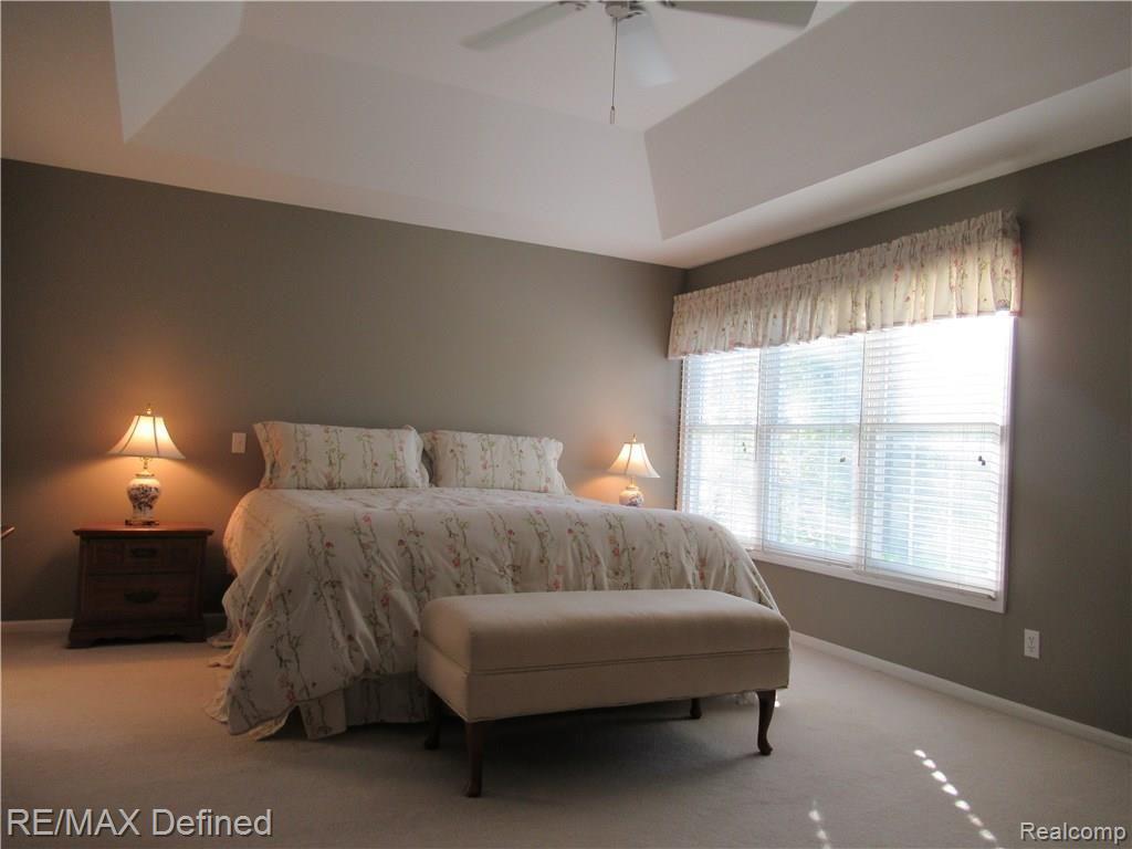 4963 Manchester Court Rochester, MI 48306 - Photo 15 of 31 Master Suite Tray Ceiling