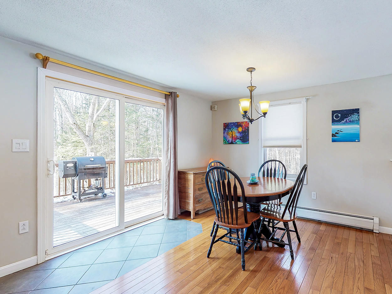 559 Deerwander Road Hollis Center, ME 04042 - Photo 7 of 35 08-Dining2
