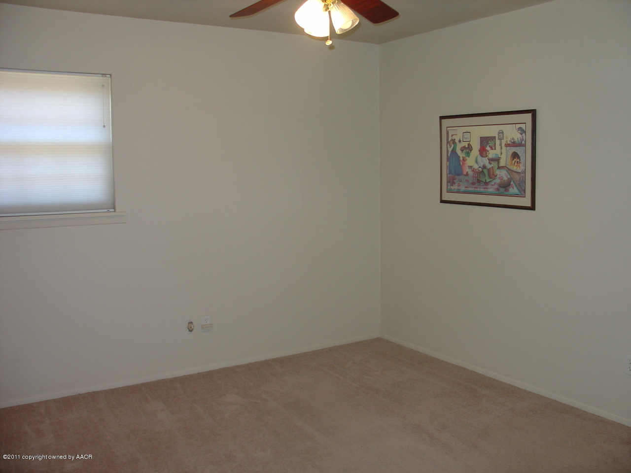 3306 Bedford Road Amarillo, TX 79106 - Photo 12 of 19 an empty room with a window