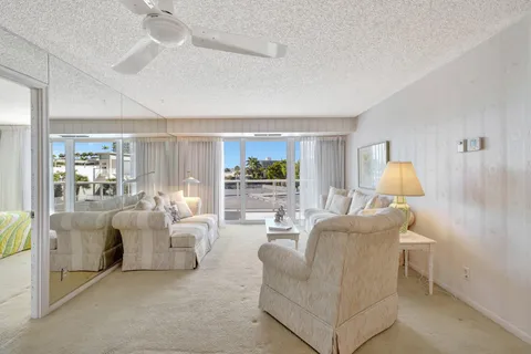 $249,900 | 2841 North Ocean Boulevard, Unit 307, Fort Lauderdale, FL 33308