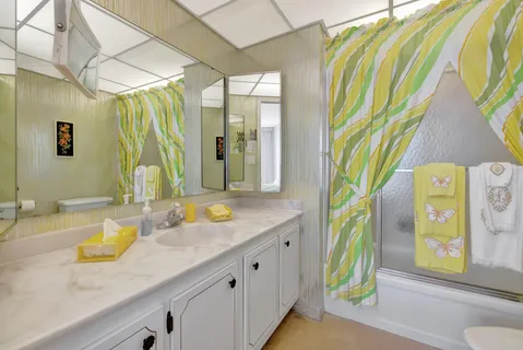 $249,900 | 2841 North Ocean Boulevard, Unit 307, Fort Lauderdale, FL 33308