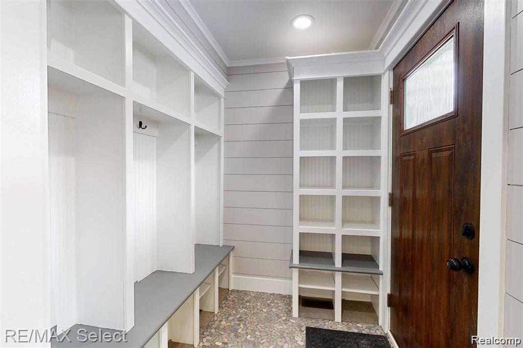 10121 Beecher Road Flushing, MI 48433 - Photo 21 of 61