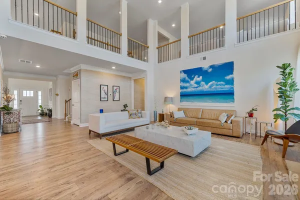 $890,000 | 2111 LaPalma Trace, Lake Wylie, SC 29710
