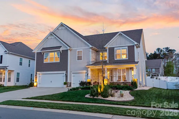 $890,000 | 2111 LaPalma Trace, Lake Wylie, SC 29710