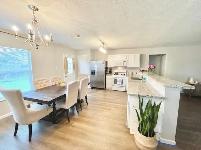 $2,000 | 19238 Anthurium Court, Katy, TX 77449