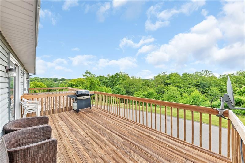 309 Countryside Drive McKees Rocks, PA 15136 - Photo 4 of 22