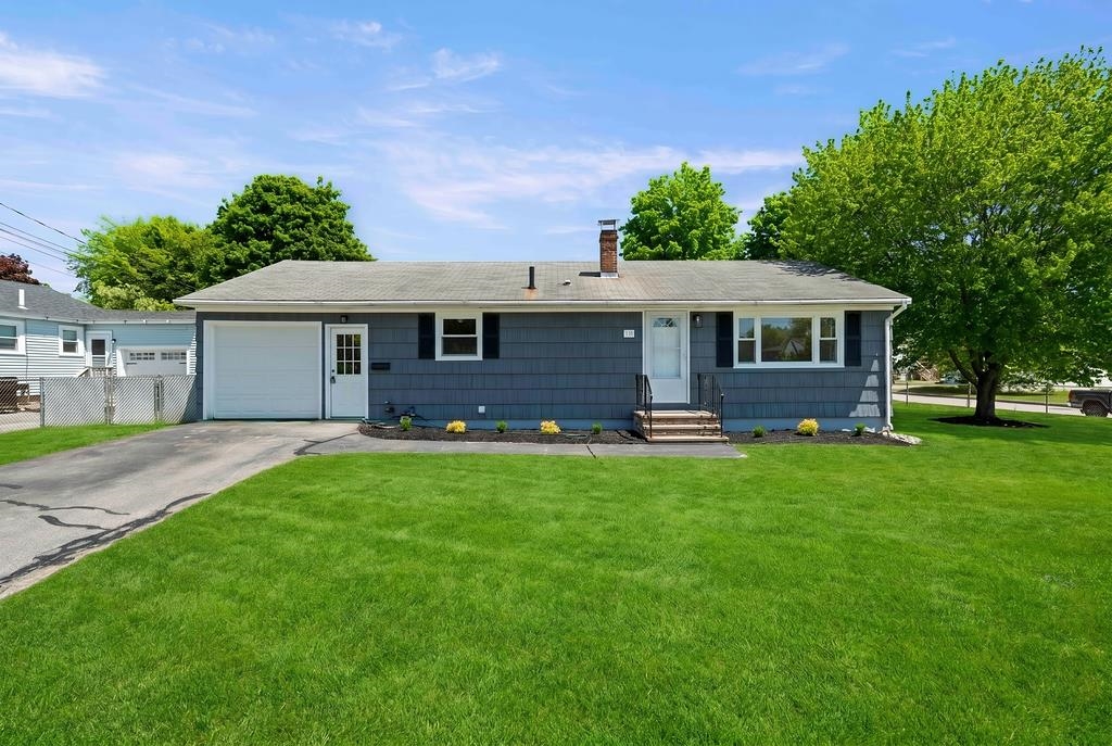 18 Harvard Street Rochester, NH 03867 - Photo 1 of 27 Gallery Image 1