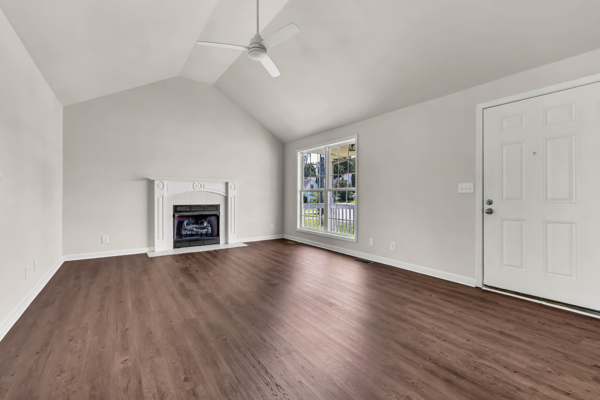 2863 Rome Lane Clarksville, TN 37040 - Photo 4 of 26 Gallery Image 4