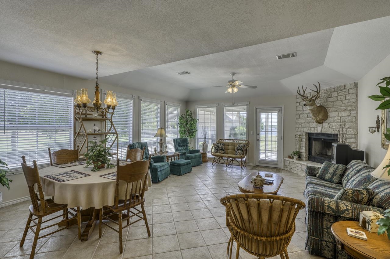 1813 Spring Street Tow, TX 78672 - Photo 9 of 28 Gallery Image 9