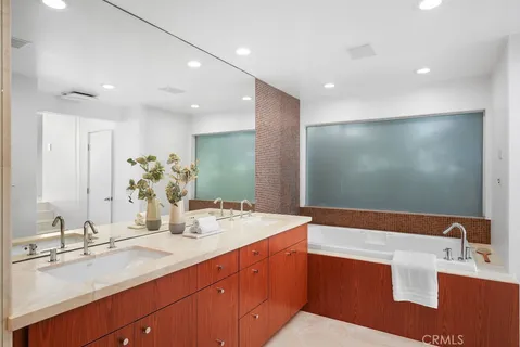 $4,088,888 | 1119 Katella Street, Laguna Beach, CA 92651