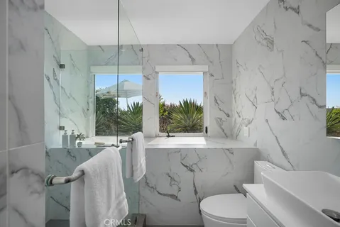 $4,088,888 | 1119 Katella Street, Laguna Beach, CA 92651