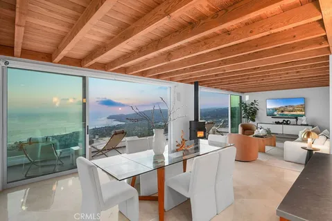 $4,088,888 | 1119 Katella Street, Laguna Beach, CA 92651