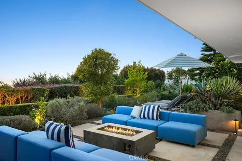 $4,088,888 | 1119 Katella Street, Laguna Beach, CA 92651