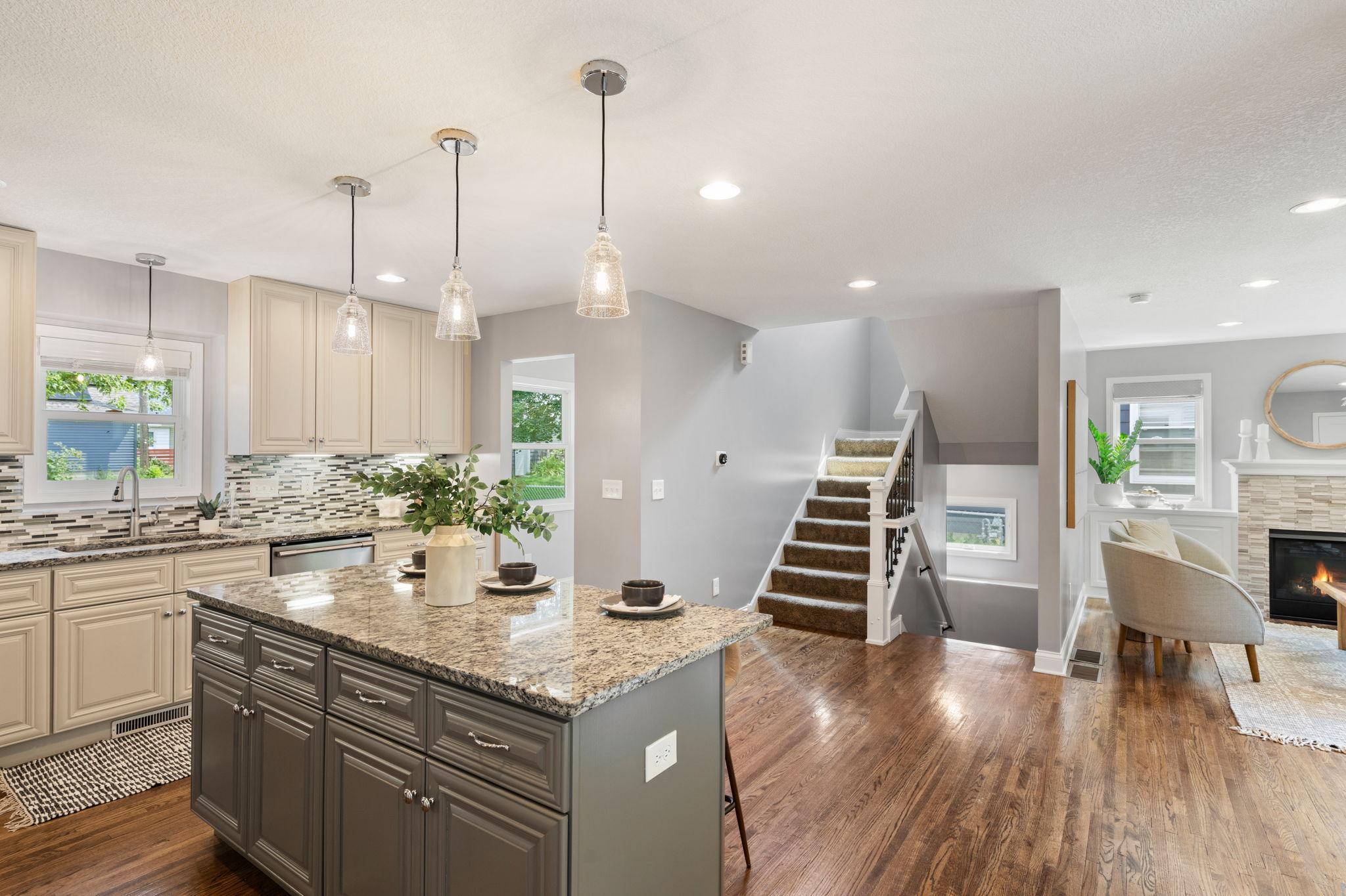 5925 Vincent Avenue South Minneapolis, MN 55410 - Photo 11 of 44