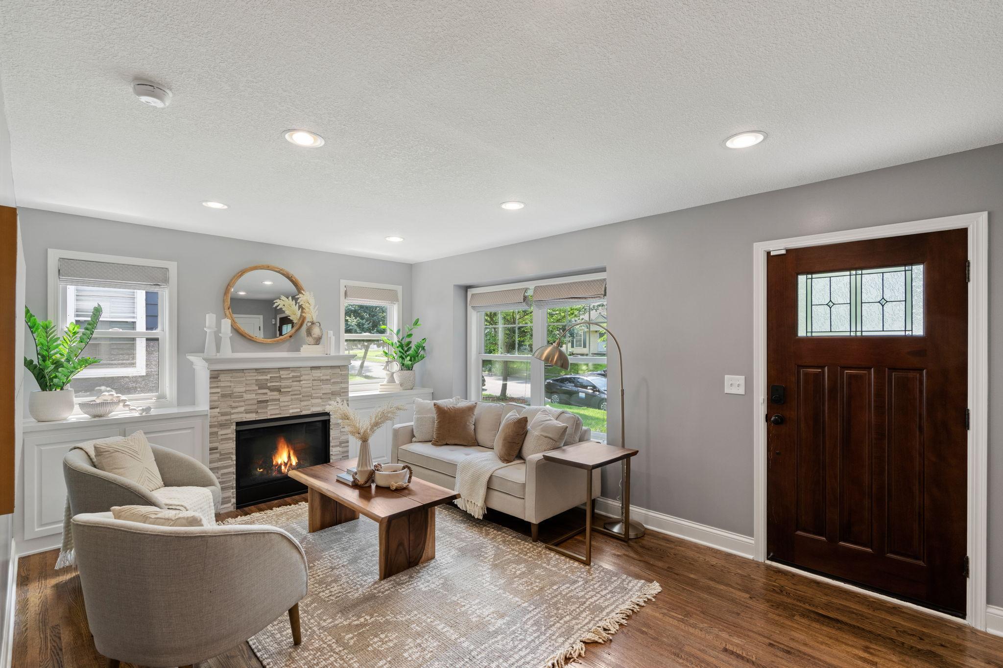 5925 Vincent Avenue South Minneapolis, MN 55410 - Photo 2 of 44