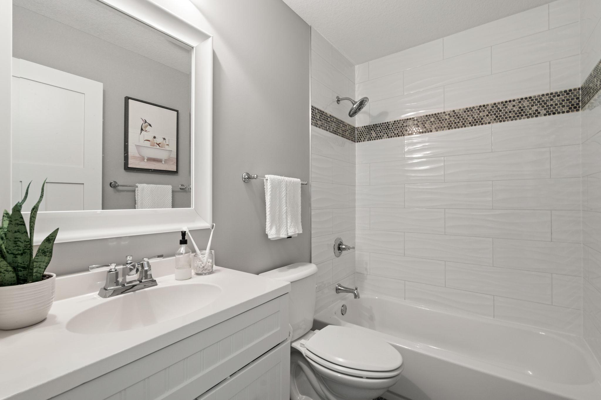 5925 Vincent Avenue South Minneapolis, MN 55410 - Photo 23 of 44