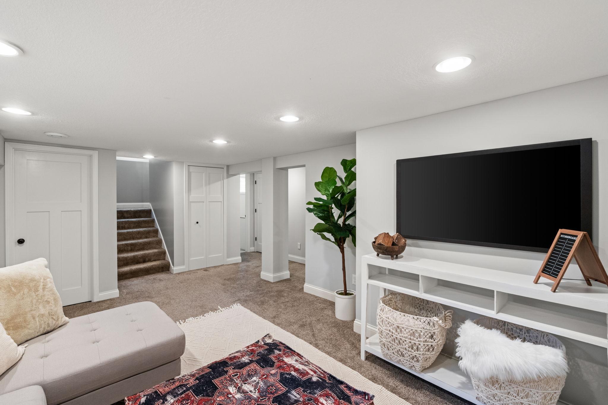 5925 Vincent Avenue South Minneapolis, MN 55410 - Photo 26 of 44