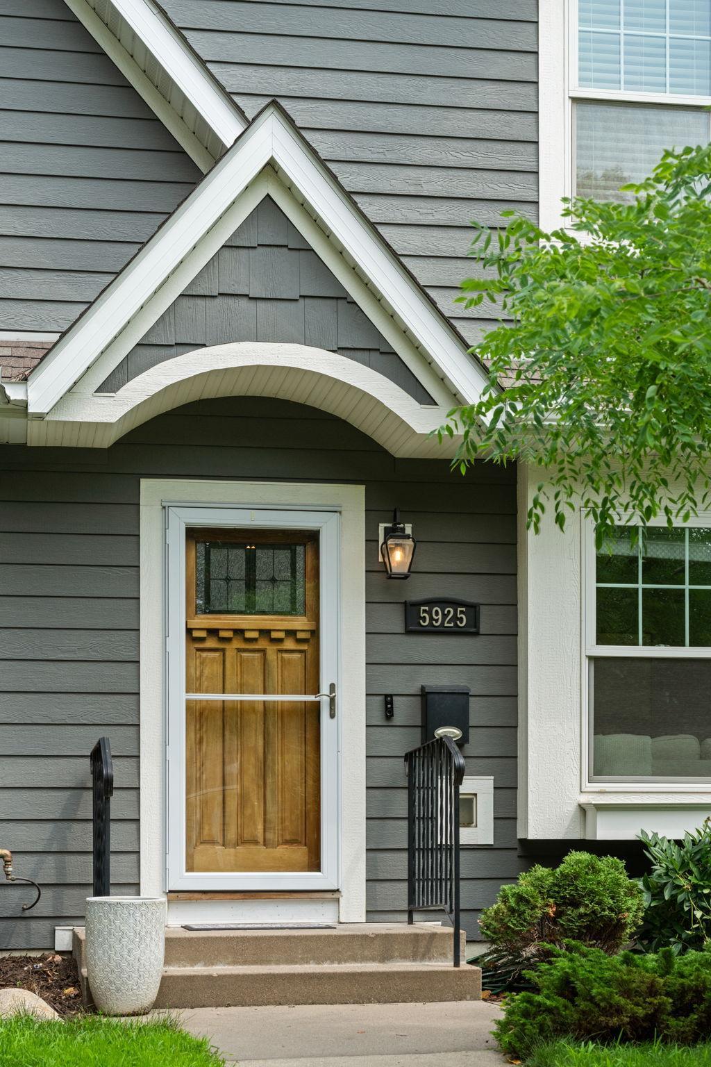 5925 Vincent Avenue South Minneapolis, MN 55410 - Photo 37 of 44