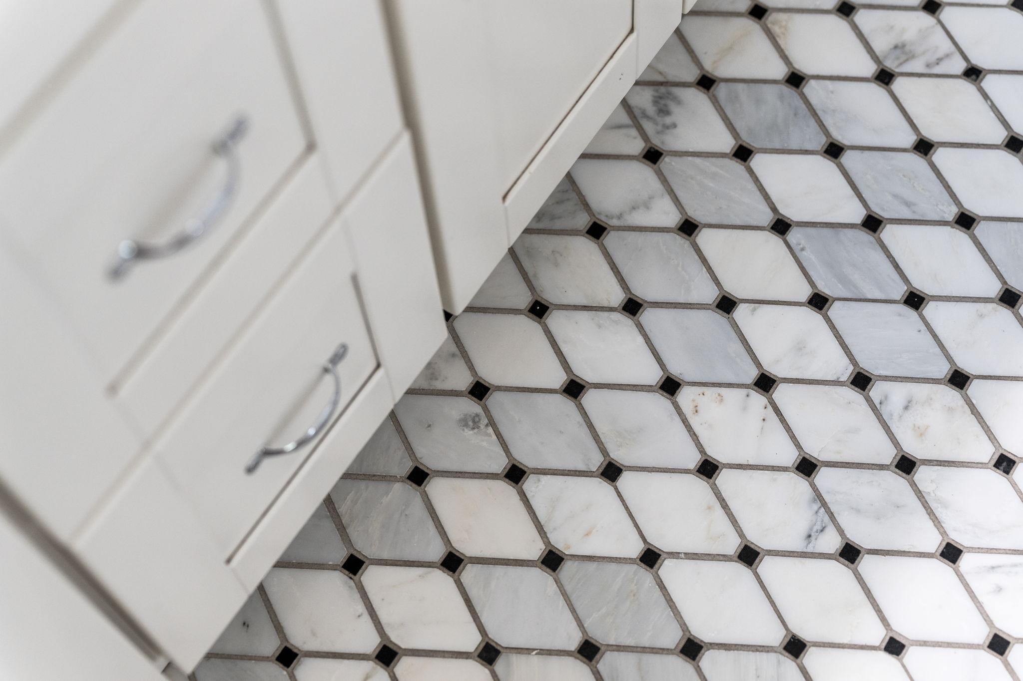 5925 Vincent Avenue South Minneapolis, MN 55410 - Photo 40 of 44