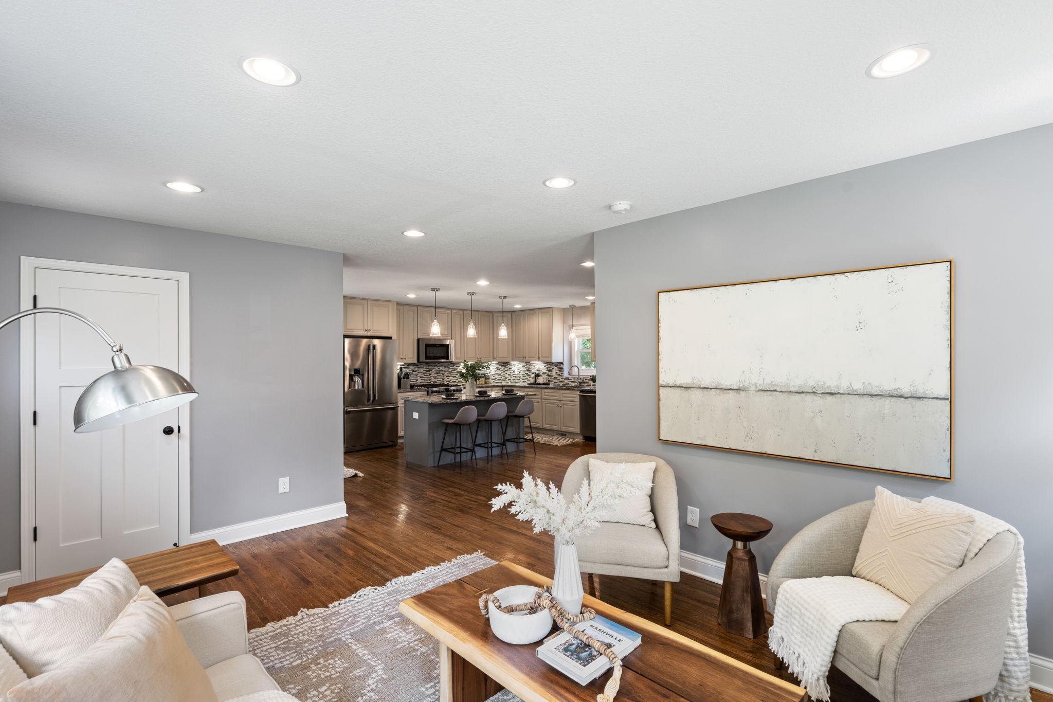 5925 Vincent Avenue South Minneapolis, MN 55410 - Photo 4 of 44